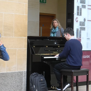 欧美大鸡巴插亚州女人
